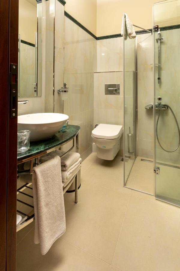 Sirin Han Hotel Old City Istanboel Buitenkant foto