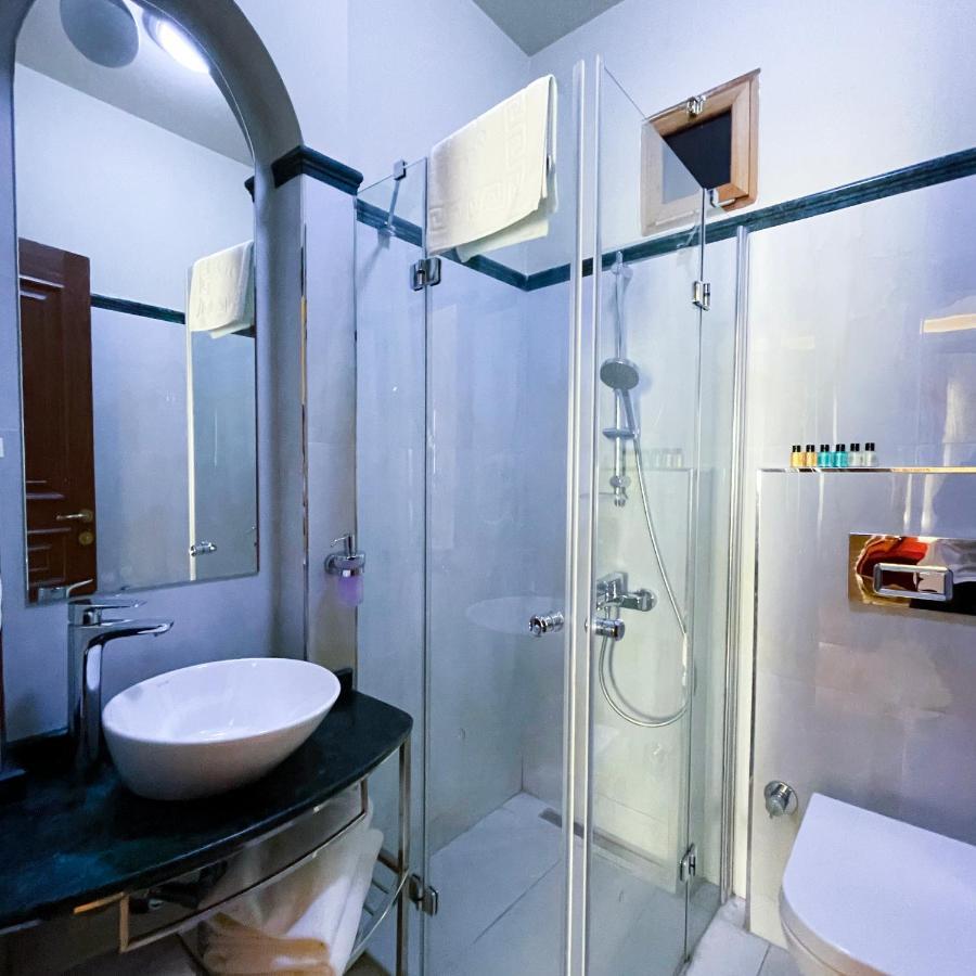 Sirin Han Hotel Old City Istanboel Buitenkant foto